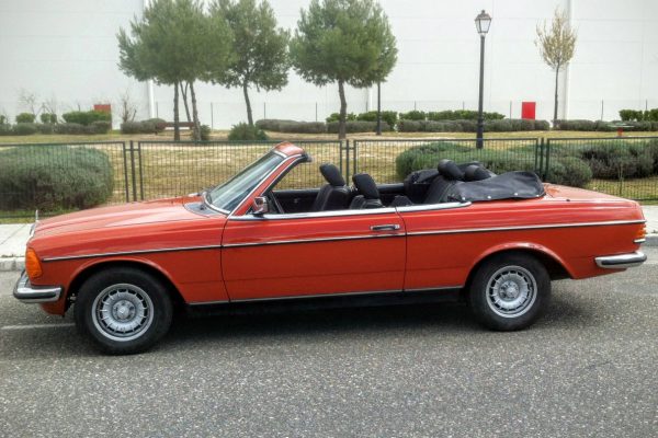 Mercedes 230C cabriolet (1974)